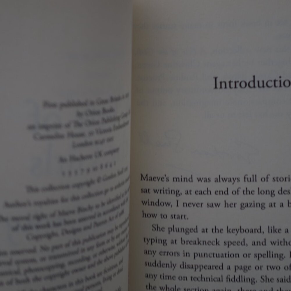 Book A Few Of The Girls By , Maeve Binchy - Picture 6 of 6